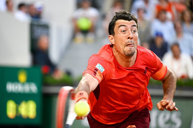 Fracasso épico no Australian Open: Ele comemorou sem perceber que a partida não havia terminado... e depois perdeu