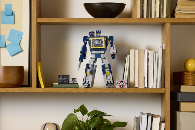 Soundwave dos Transformers recebe o tratamento Lego