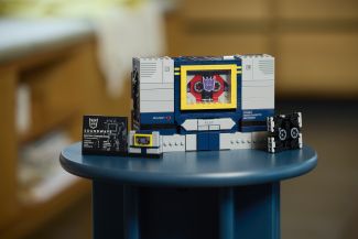 Soundwave dos Transformers recebe o tratamento Lego