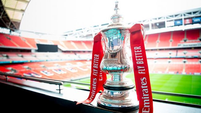 Sorteio da terceira fase da FA Cup: primeiros rivais para clubes do Crystal Palace, Liverpool e da Premier League