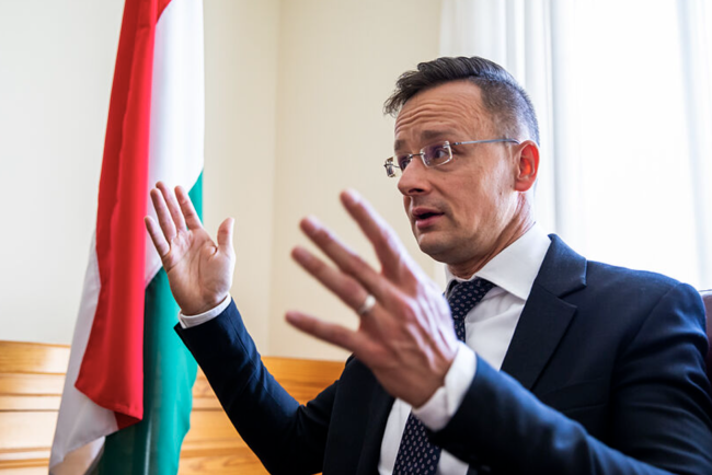 Ministro húngaro ofereceu-se para enviar documentos da UE à Rússia em um áudio vazado
