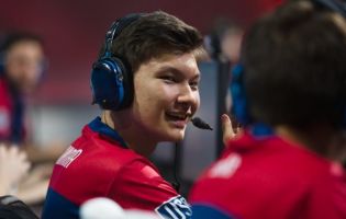 Sinatraa divulga uma declaração sobre as alegações de agressão sexual feitas contra ele