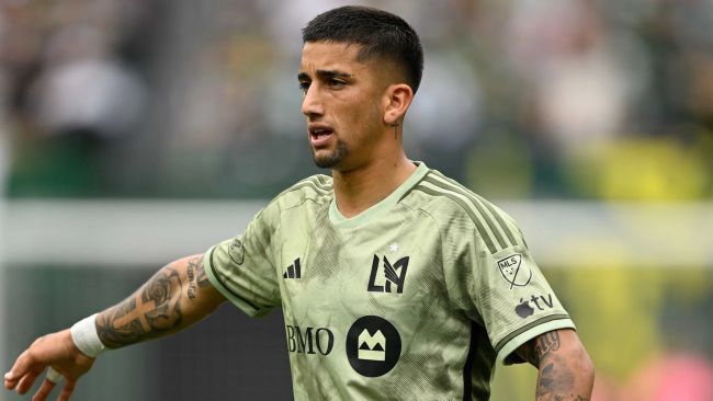 Desertor da MLS admite que a liga norte-americana "deixa os jogadores preguiçosos", nas palavras de Marcelo Bielso