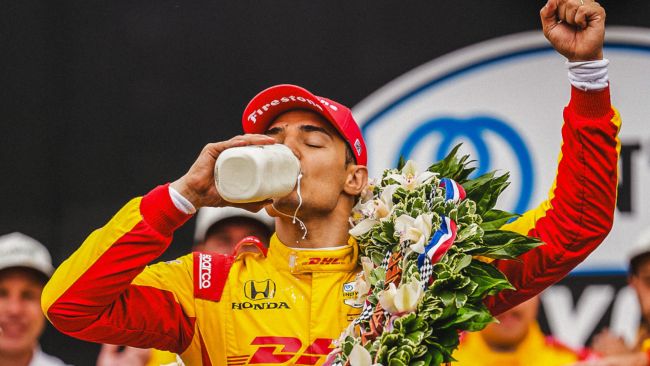 Álex Palou torna-se o primeiro espanhol a vencer a IndyCar 500, parte da Tríplice Coroa do Automobilismo