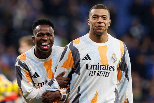 A defesa feroz de Mbappé a Vinícius após os supostos insultos racistas: Prestianni "não merece mais jogar contra o Champions"