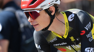 Jonas Vingegaard vence a primeira etapa do Giro d'Italia e sobe do 15º para o 2º lugar na classificação geral