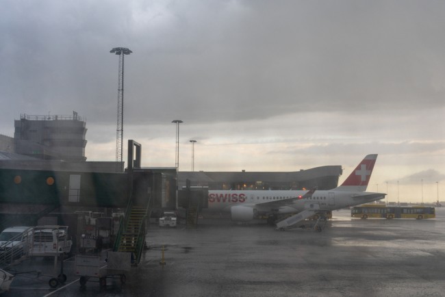 Suécia forçada a fechar o segundo maior aeroporto após avistamento de drones (a primeira vez no país)