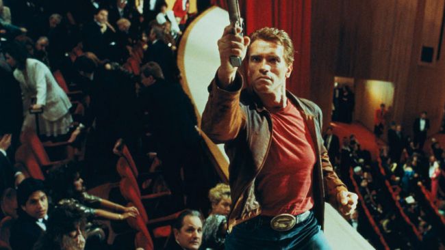 O melhor de John McTiernan: cinco filmes que todo fã de cinema deveria assistir