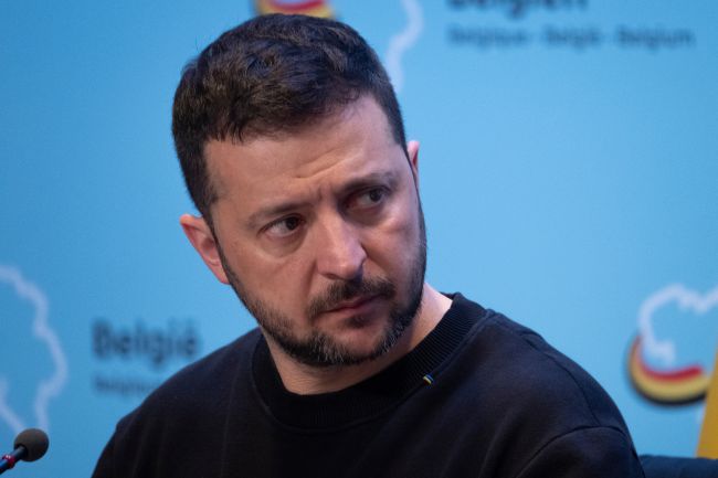 Zelensky: Ucrânia está totalmente comprometida com diálogo construtivo com os Estados Unidos
