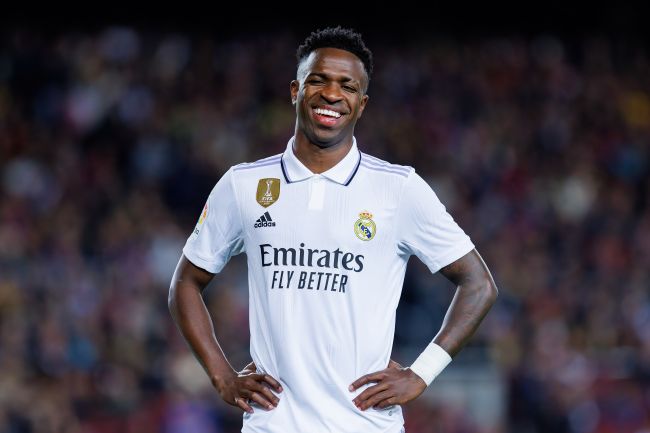 Vinícius Jr. e Real Madrid discordam sobre seu salário para extensão de contrato