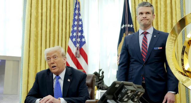 Trump dobra o apoio a Hegseth à medida que surge o segundo vazamento do Signal