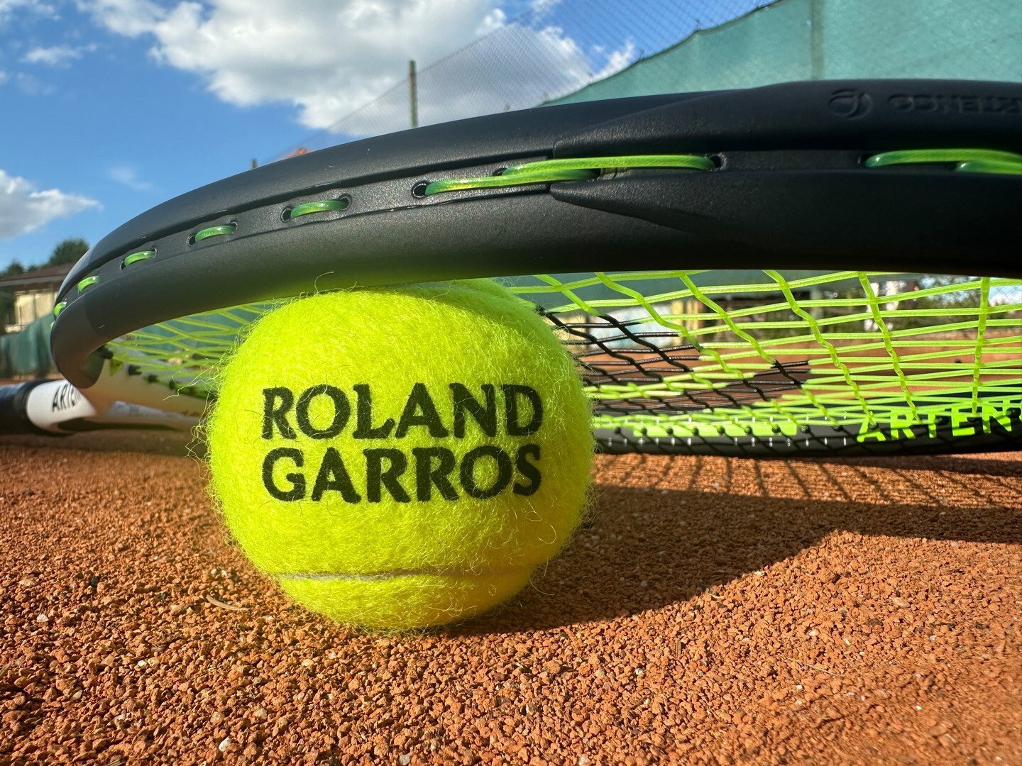 Resistência física impulsiona Zverev às semis de Roland Garros 2026