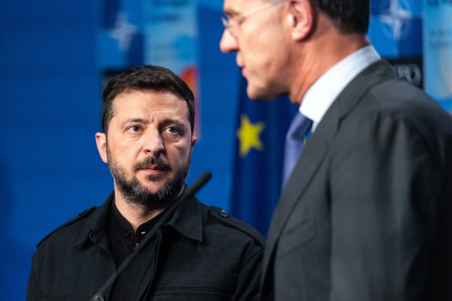 Mark Rutte alerta a Ucrânia enfrenta o inverno mais rigoroso dos últimos anos, enquanto ataques russos paralisam o fornecimento de energia