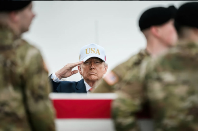 Trump pondera retirar tropas americanas da Europa em meio às tensões da OTAN