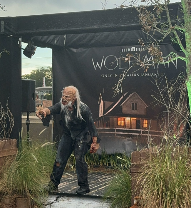 Fãs de cinema odeiam o novo Wolf Man do diretor de Upgrade: 'Horrível!'