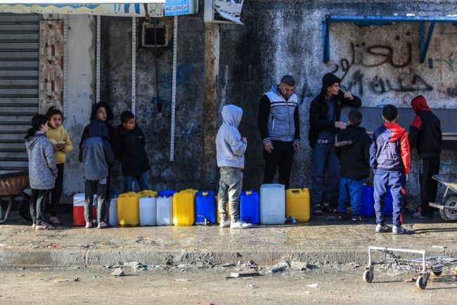 Israel culpa falha de ignição após míssil matar crianças de Gaza que coletam água