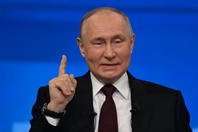 Putin declara disposição de se envolver em negociações de paz diretas com a Ucrânia pela primeira vez em anos