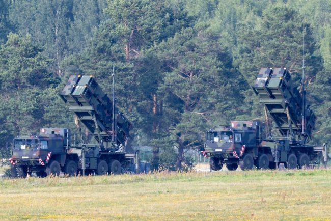 Trump promete mísseis Patriot para a Ucrânia