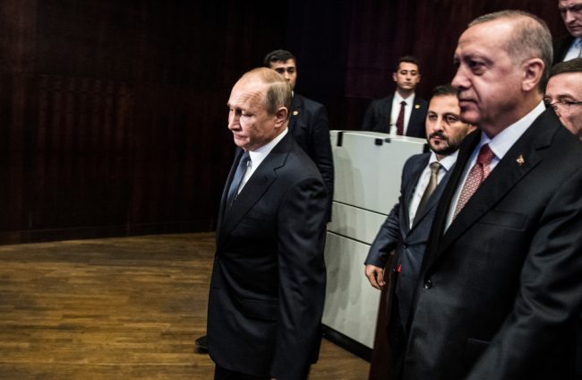 Putin e Erdogan pedem caminho diplomático nas tensões entre Israel e Irã