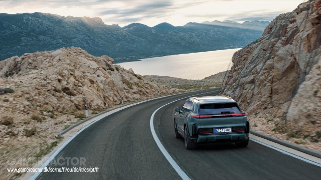 Este é o novíssimo Porsche Cayenne Elétrico