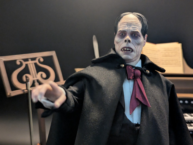 O Bone de Ação Fantasma da Ópera 1/6 é uma maravilha de se ver