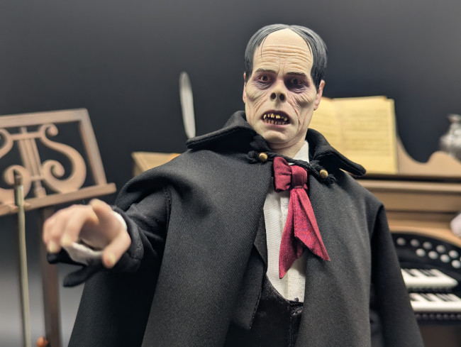 O Bone de Ação Fantasma da Ópera 1/6 é uma maravilha de se ver