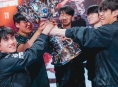 T1 completa o tricampeonato, coroado campeão mundial de 2025 League of Legends