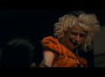 O monstro de Frankenstein recebe mais do que esperava em The Bride de Maggie Gyllenhaal