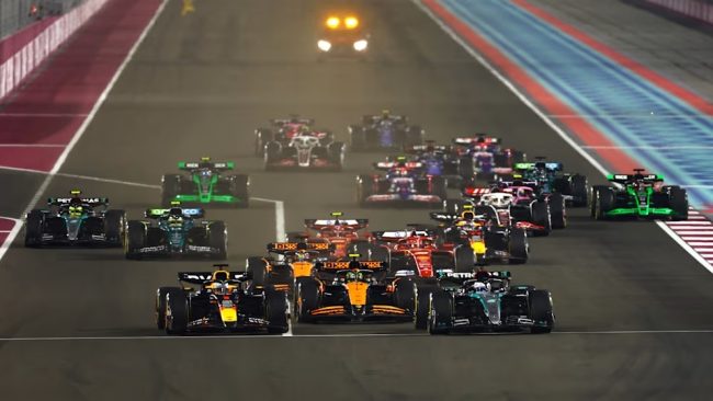 Max Verstappen vence uma corrida acidentada no Catar, com o título de construtores ainda não conquistado