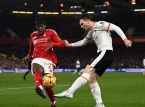 A corrida da Premier League começa depois que o Nottingham Forest empata com o Liverpool em 1 a 1 e supera o Arsenal