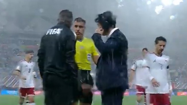 A FIFA toma uma decisão sem precedentes de abandonar a partida pelo terceiro lugar da Copa Árabe, com ambos os times declarados campeões