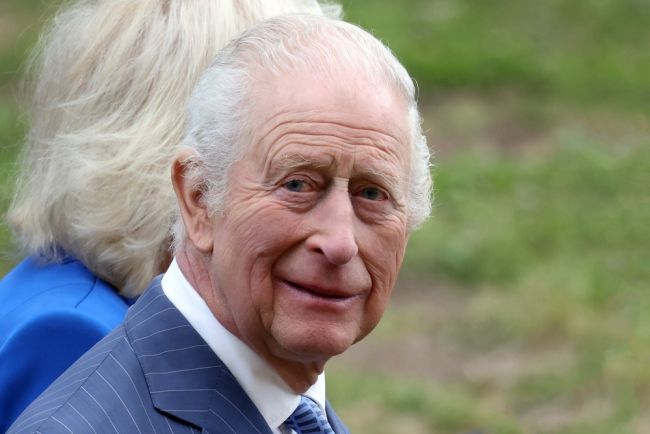 O rei Charles III viraliza por provocar Trump e presentes significativos durante uma visita a Washington