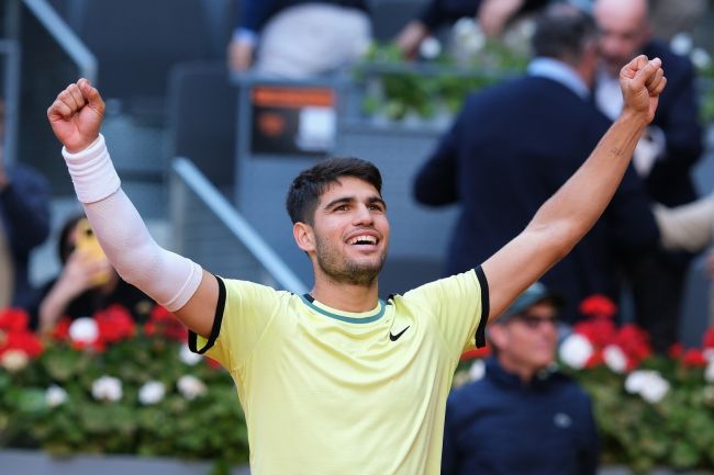 Pai de Carlos Alcaraz envia uma declaração concisa após entrevista com Juan Carlos Ferrero