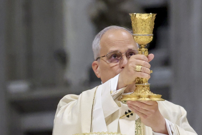 O Papa Leão repreende líderes com "mãos cheias de sangue"
