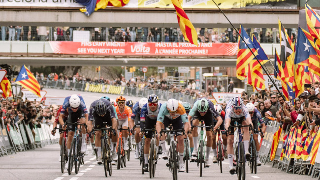 Volta a Catalunya: Primeira vitória de Vingegaard, primeira etapa de Brady Gilmore