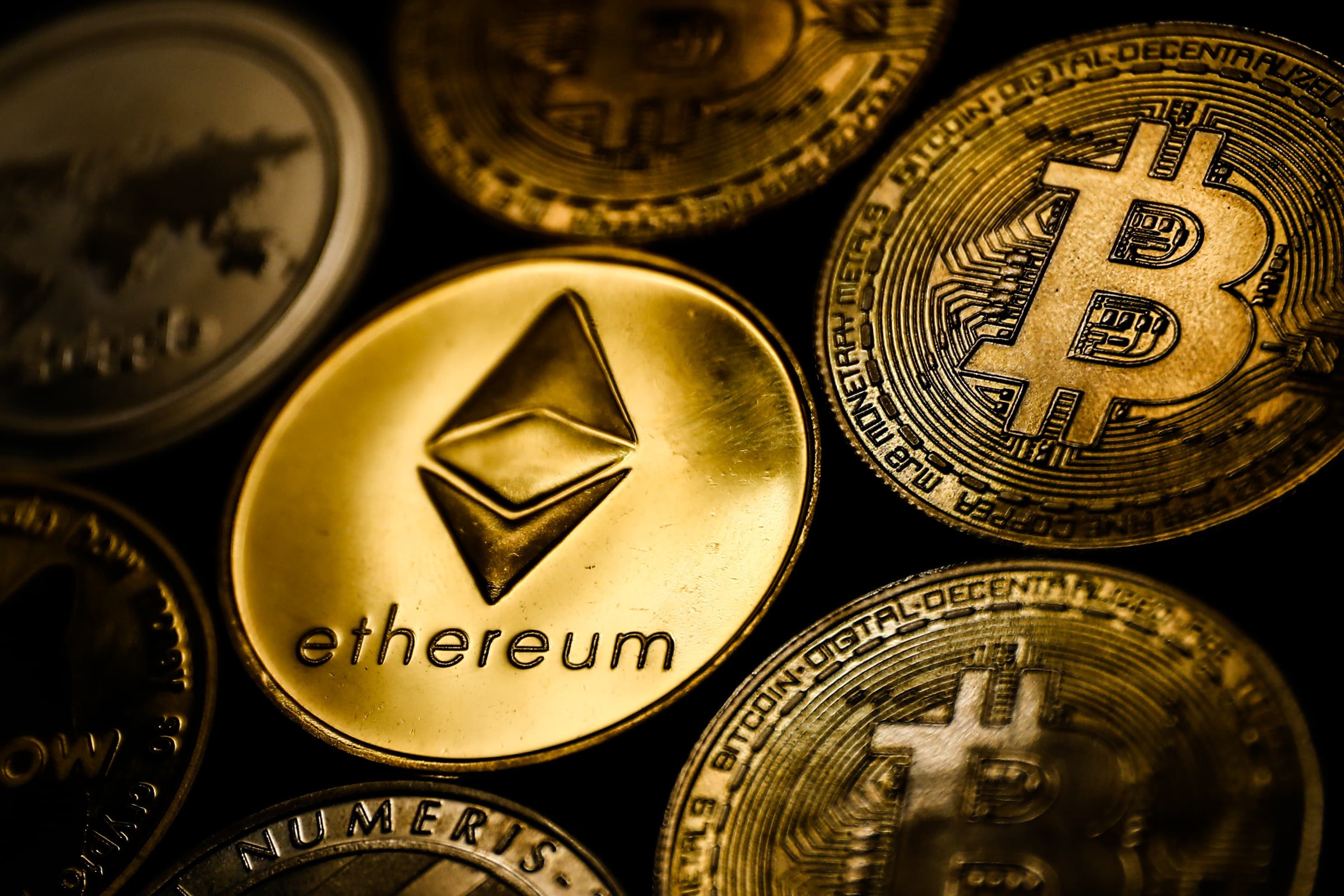 Bitcoin atinge o valor mais alto de todos os tempos, chegando a US$ 80.000