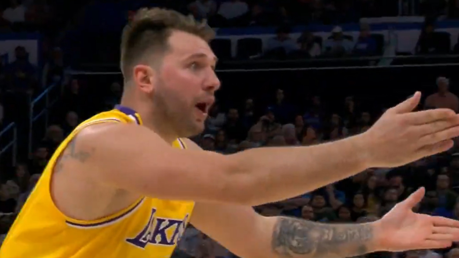 A polêmica expulsão de Luka Doncic deixa os torcedores do Lakers furiosos