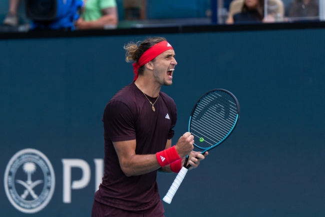 Zverev se justifica: "Quero ser lembrado pelas coisas boas que faço fora da quadra de tênis"