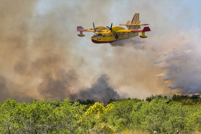 A quarta onda de calor europeia está aqui, enquanto a França lida com "a situação de incêndio mais severa desde a Segunda Guerra Mundial"
