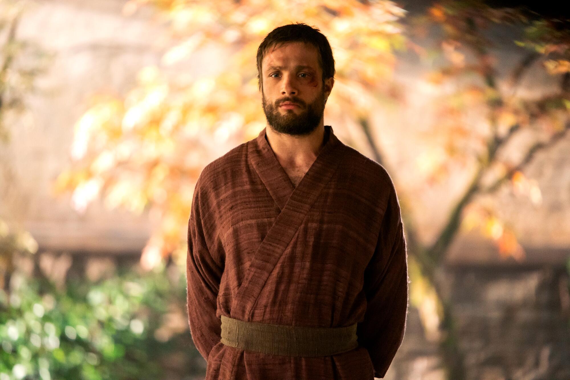 O ator de Shogun, Cosmo Jarvis, mata rumores de James Bond