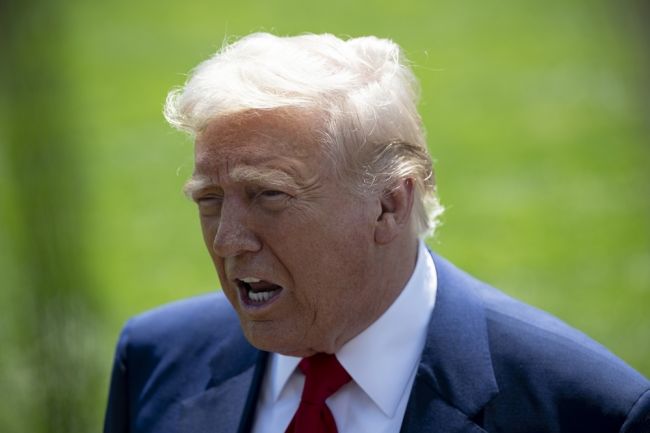 Trump enfrenta crescente pressão sobre sanções à Rússia