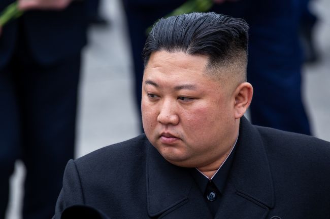 Líder norte-coreano reafirma planos de expansão das forças nucleares