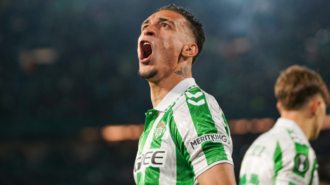 Betis e Chelsea chegam à final da Conference League