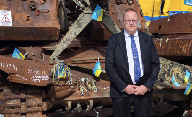 Estônia alerta que a Rússia está reconstruindo suas forças armadas para mudar o equilíbrio de poder na Europa