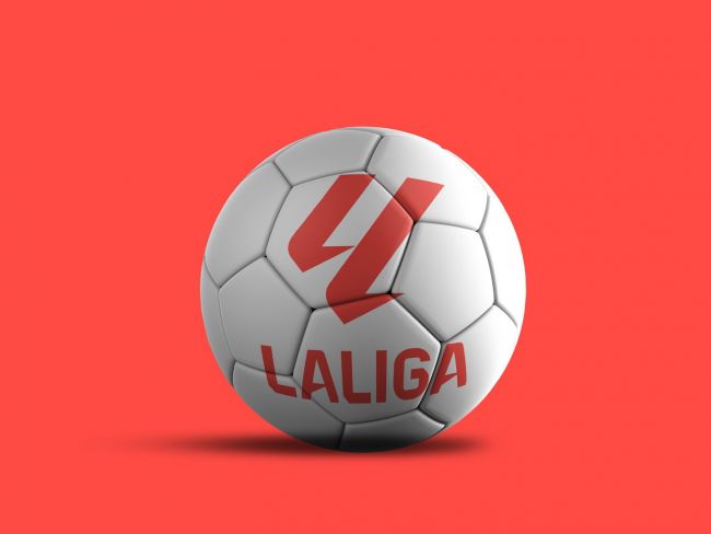 A LaLiga espanhola está oferecendo 50 euros para usuários que deduram bares que mostram futebol pirataria