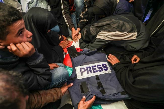 Jornalistas da Reuters e da AP que morreram em ataque a hospital em Gaza não foram intencionalmente alvejados