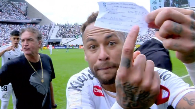 Neymar é substituído por erro do árbitro enquanto o Santos sofre mais uma derrota contundente
