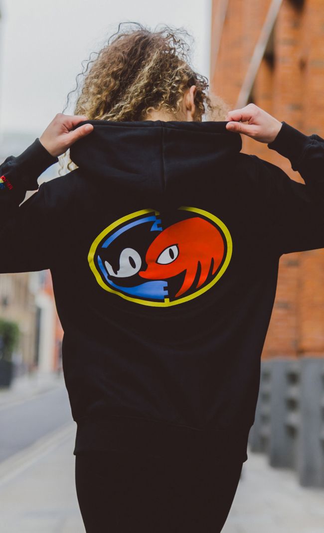 A Sega está lançando roupas do Sonic que os fãs mais velhos vão adorar