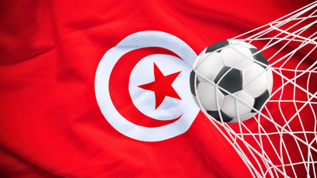 Tunísia demite Sabri Lamouchi após derrota por 5 a 1 para a Suécia, primeiro técnico demitido após apenas uma partida da Copa do Mundo