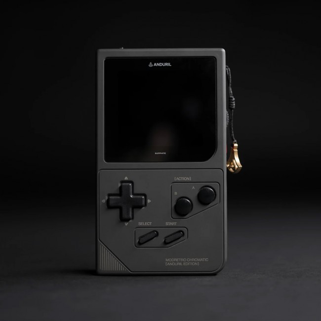 A ModRetro lançou uma nova versão de seu clone para Game Boy, que está ligado a um fabricante americano de armas.